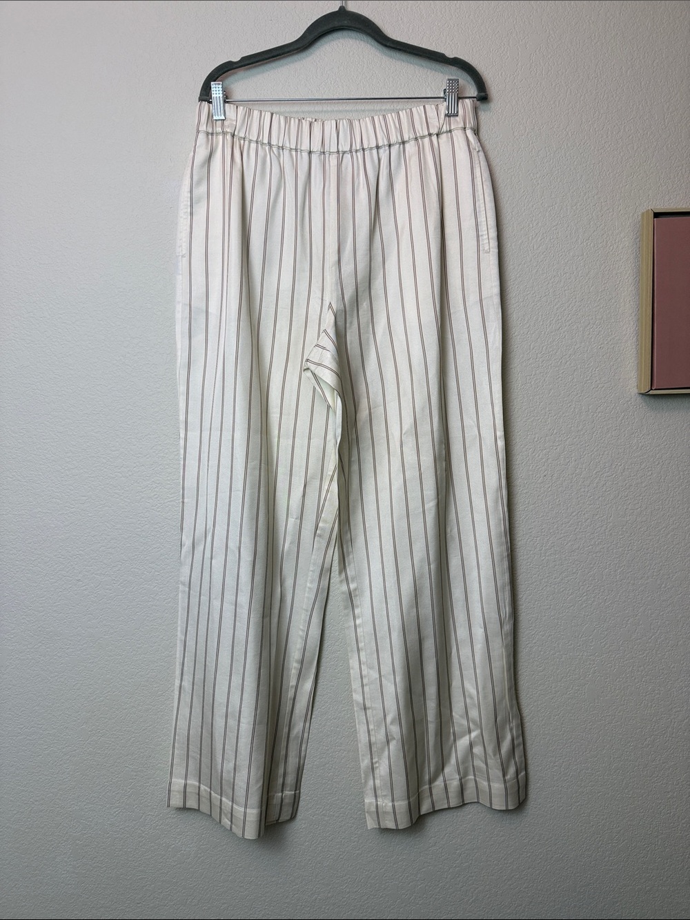 Jenni Kayne Cream Pinstripe Elastic Waist Trousers Size Medium